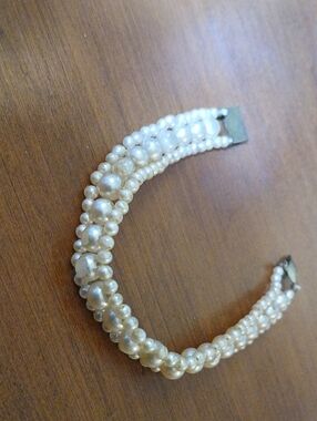Vintage Faux Pearl Bracelet Approx 8" Costume Jewelry Brass Clasp Latch Japan